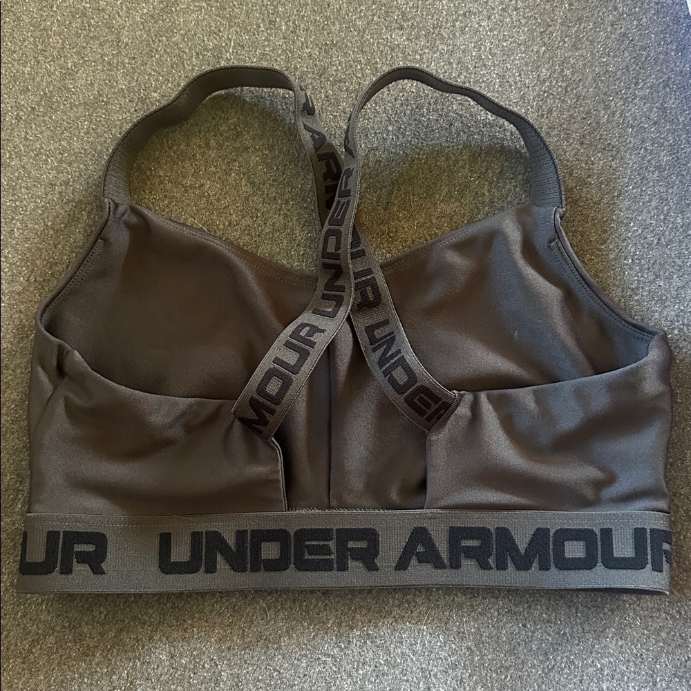 Under Armour Sports Bra - Picture 2 of 3